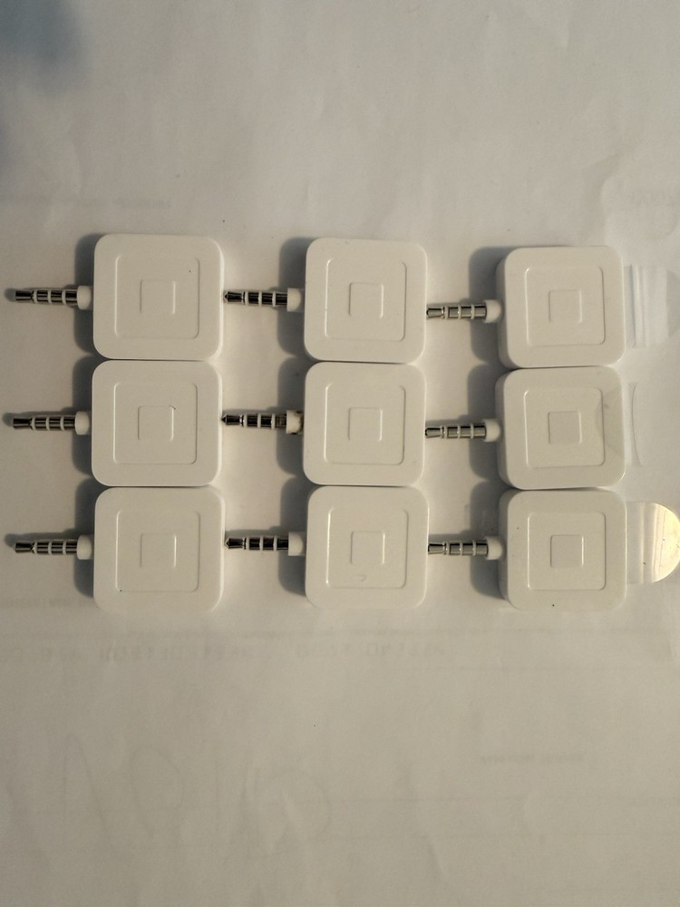 Square A-PKG-0206-01 Credit Debit Card Reader – White for Apple iPhone Android