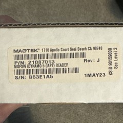 NEW IN BOX MagTek iDynamo 5 Gen II Card Reader for iPhone & iPad