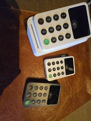2 Black & 2 White Zettle 2 Card Readers With Charging Base, No Box, No Cable