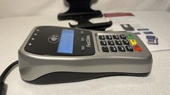First Data FD-35 Credit Card Reader EMV NFC Pin Pad DRE3-4 W/Base *Fast Shipping