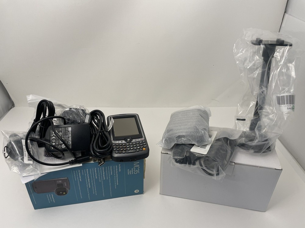 Motorola MC35 Mobile Computer BT WiFi WM6 128 Ram GPS MC35-C-E6EM Unlocked Kit