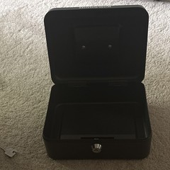 Honeywell Deluxe Keyed Metal Cash Box Lockable Portable Handle Includes Key