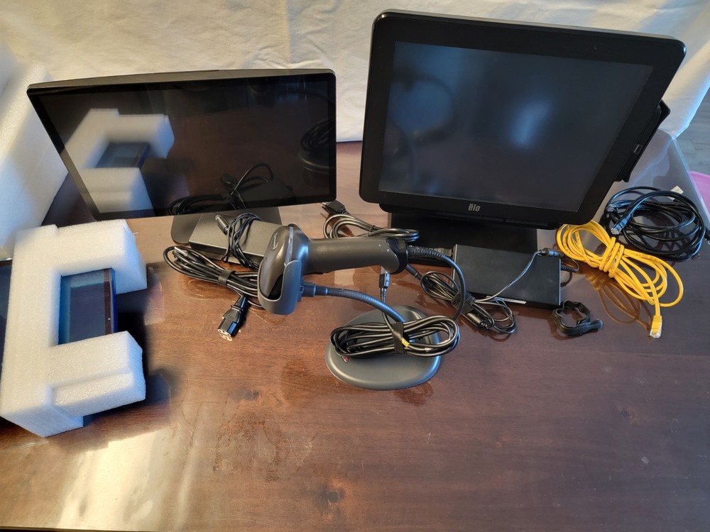 Small business POS displays and computer kit for starting up.