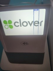 Clover POS Cash Register System – Touchscreen Display + Card Reader