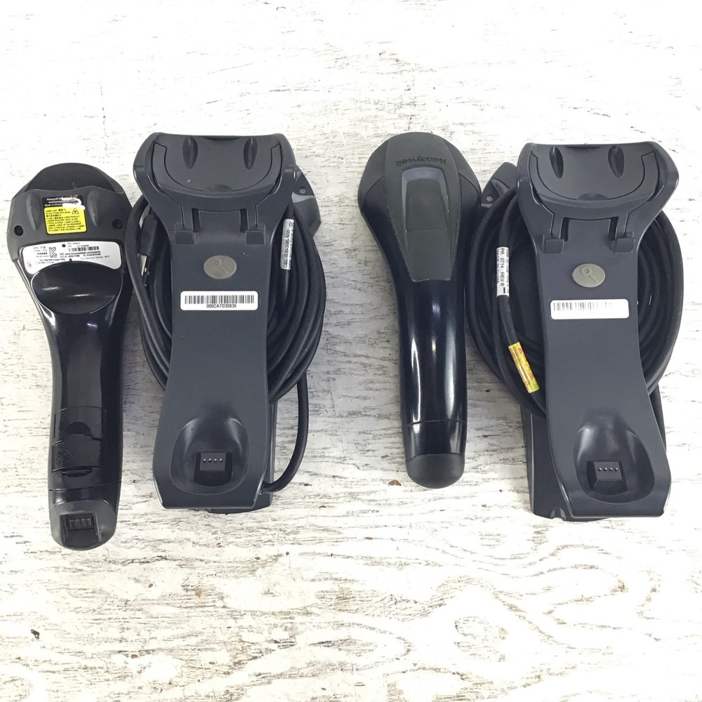 Lot Of 2 Honeywell Voyager 1202g Wireless Laser Barcode Scanners w/ CCB00-010BT