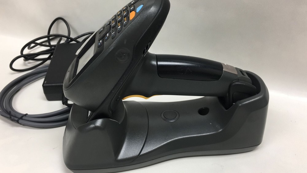 Motorola Symbol Barcode Scanner MT2090-DP4D62170WR W/ Cradle Direct Marking Scan