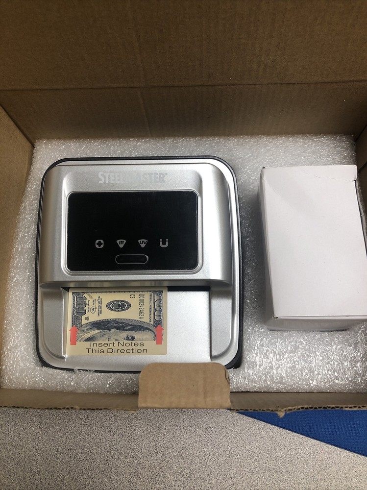 NEW STEELMASTER MMF Compact UV Counterfeit Bill Detector 200100