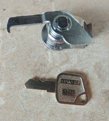 Sam4s 2424 Lock, Key, Latch & Clip for Cash Register Drawers – CRS Model 100931