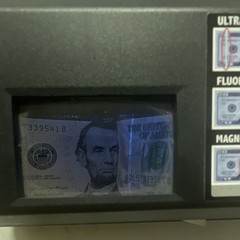 Royal Sovereign RCD-2000 Wired Counterfeit Bill Detector Machine, Plastic