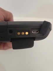 Honeywell Captuvo SL42 for iPhone 6 Barcode Scanner SL42-055301-K UNTESTED
