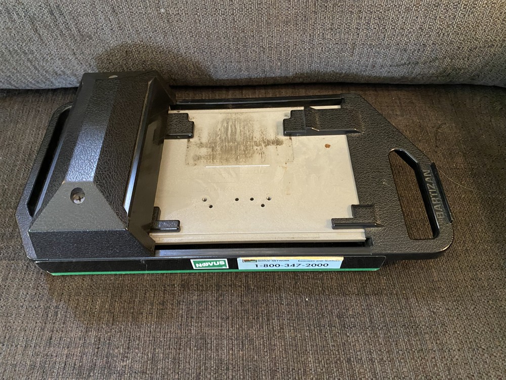 Bartizan Addressograph Series CM4000 Manual Credit Card Imprint Machine