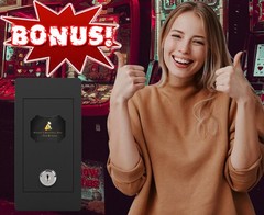 Large Metal Box for Gambler with Waist Bag, Portable Winner Bank Gambling Casi