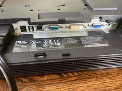 ** Elo Touch Solutions 2245 B ET-1990L-8CWA-0-ST-W-GY-NS-RZLYMP E000907 Monitor