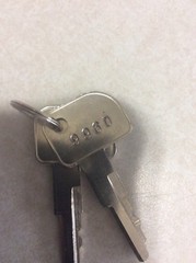 IBM CASH DRAWER KEY’S #9960 SET OF 2 KEYS. AFTERMARKET KEY’S SAME AS OEM 33G3360