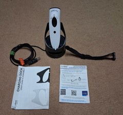 White Socket Mobile SocketScan S700 Bluetooth 1D Scanner w/Charging Dock