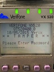 Verifone VX520 Credit Card POS Terminal DIAL/ETH w/ Swipe EMV Chip Reader