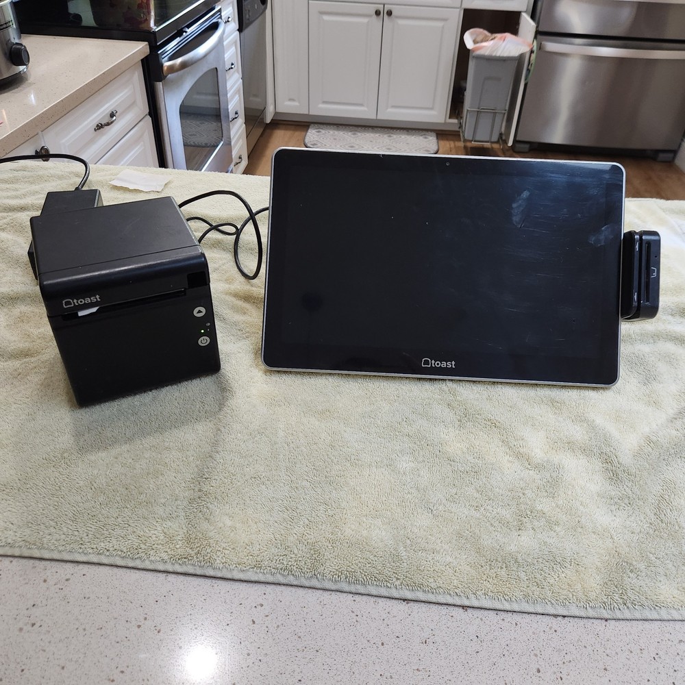 Toast POS System TT200 Touchscreen Point Of Sale w Card Reader & Printer – READ