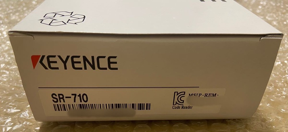 New In Box KEYENCE SR-710 Barcode Reader Free Fast shipping