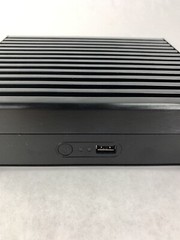 Wincor Nixdorf BEETLE M1350 POS System Celeron 4305 UE 2.0 GHz 8 GB No OS No HDD