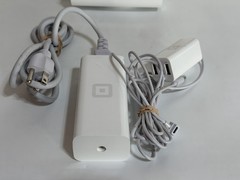 Square Stand S089 POS Terminal for iPad White Point of Sale System with Cables