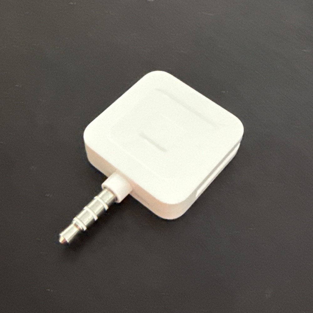 Square A-PKG-0206-01 Credit Debit Card Reader – White for Apple iPhone & Android
