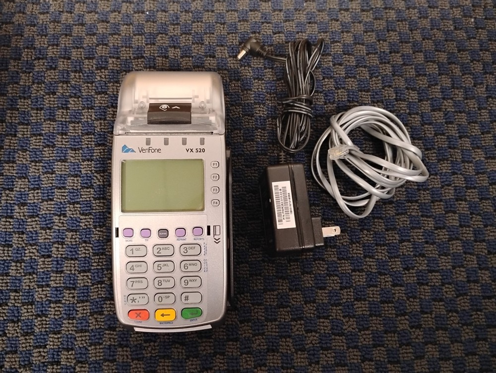 Verifone Credit Card Machine Terminal Reader Model VX520