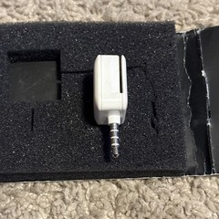Square A-SKU-0523 Reader for Magstripe Lightning Connector WITH PACKAGE