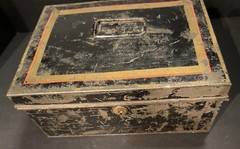 Antique Metal Cash Box Safe Rusty Black, Red, & Brown No Key 10.25×7.5×4.66