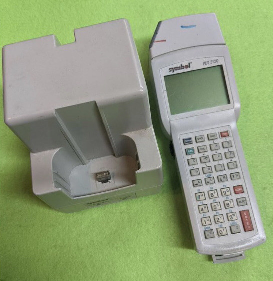 Symbol PDT 3100 Wireless Barcode Scanner w/ Charger System (Base, no Cables)