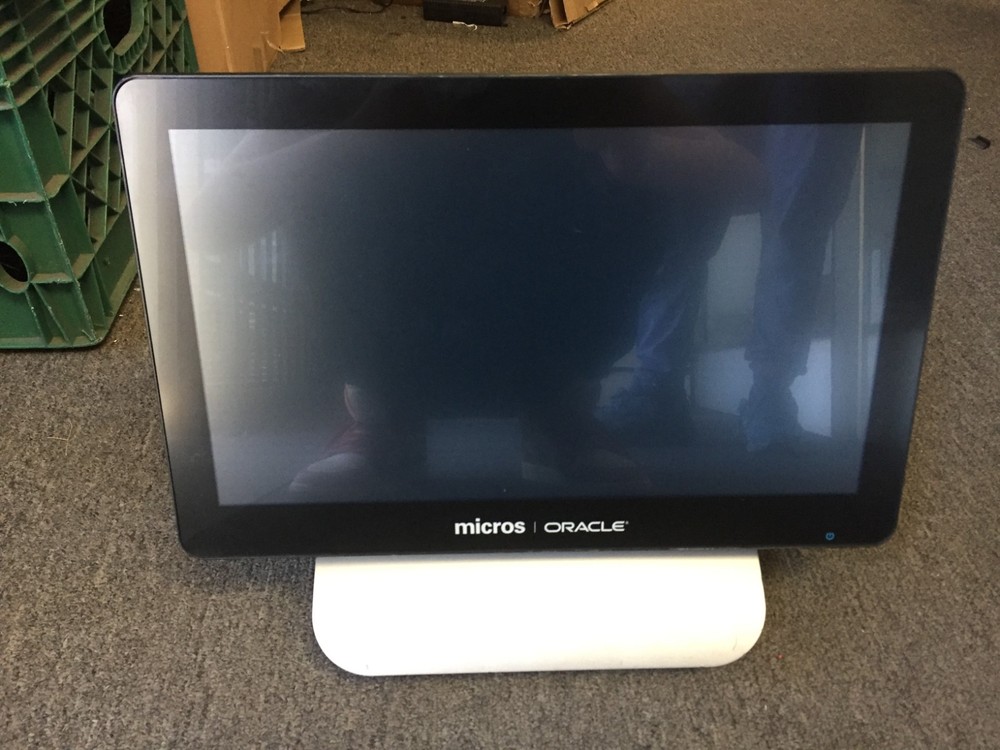 Micros Oracle Workstation 6 Terminal With Stand-30 day warranty