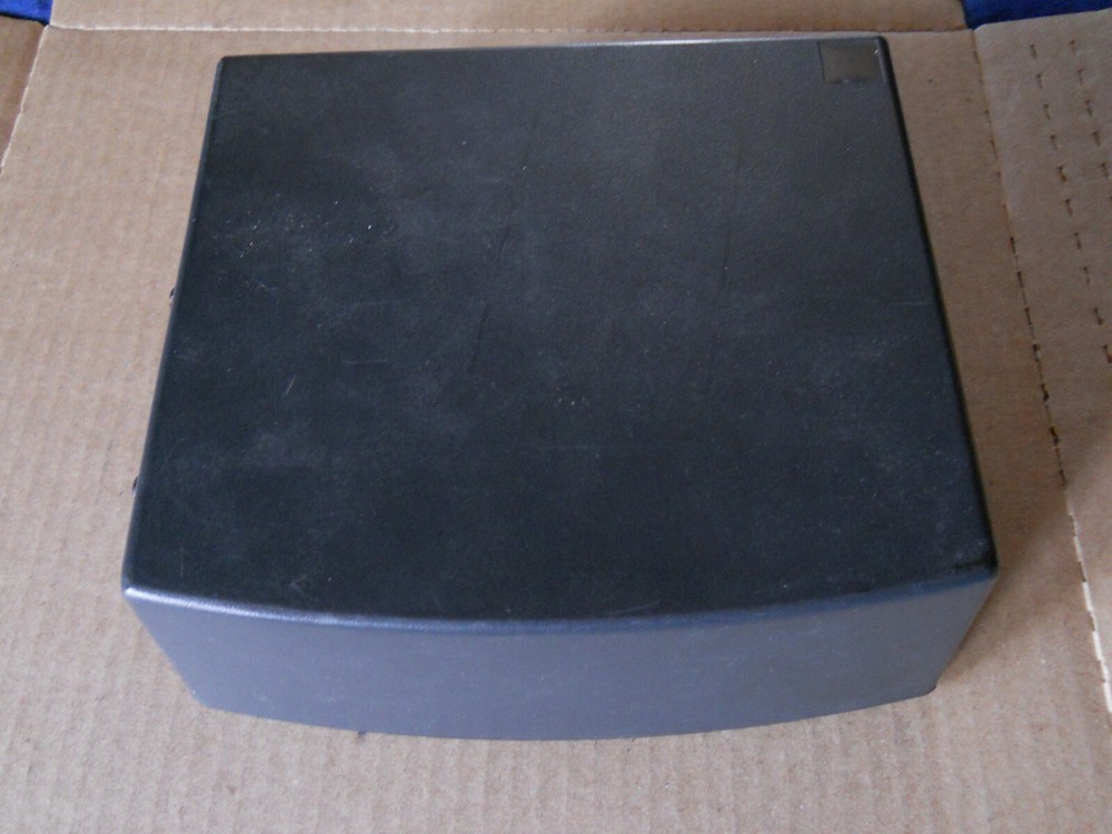 Verifone 03040-02 | 03040-01 120-240V~ Power Supply (Used)