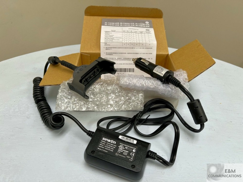 CCA17W01-54V MOTOROLA 54V MC SERIES FR68 BATTERY AUTO VEHICLE CAR CHARGER