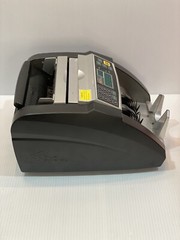 Royal Sovereign RBC-660 Electric Bill Counter, 130 Bill Capacity, Black/Silver