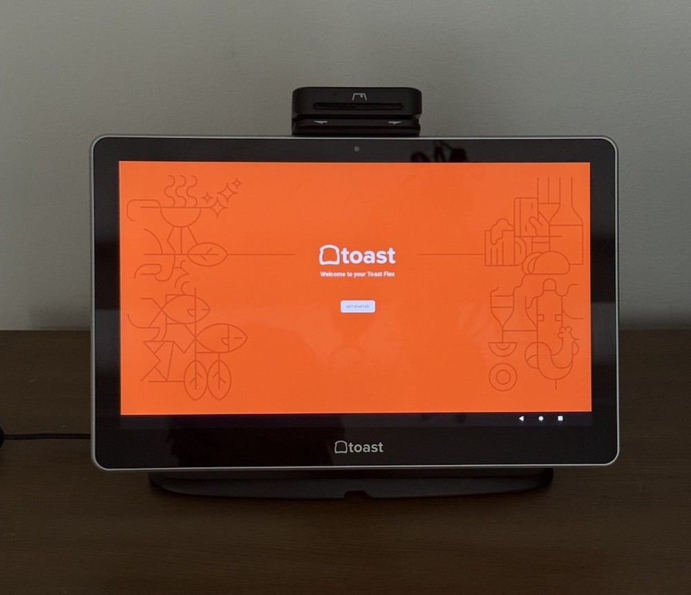 Toast Flex 14 POS TT200 w/Stand & Top-Mounted Card Reader – Tested & RESET
