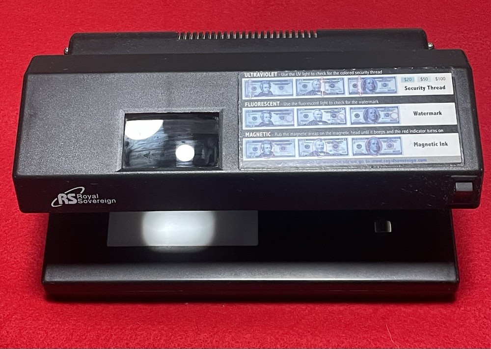 Royal Sovereign Countertop Counterfeit Paper Money Detector RCD-2000