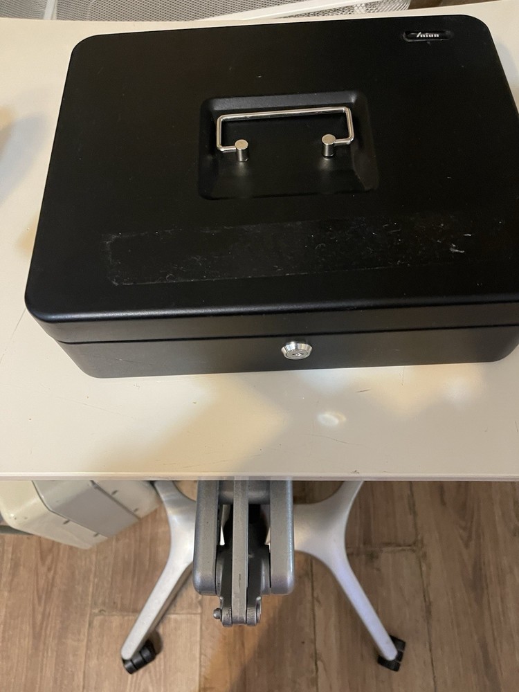 Honeywell Tiered Cash Box With Lock, (no keys)