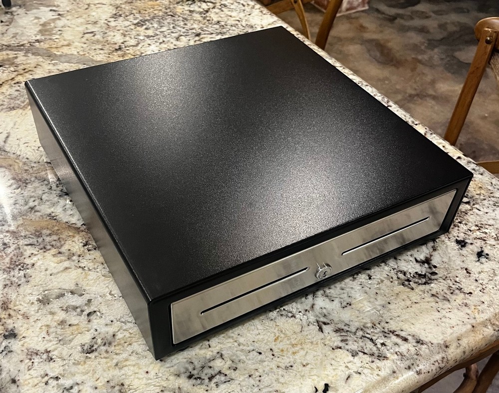 APG Vasario Cash Drawer 24V VBS320-BL1616 – Never Used – Open Box