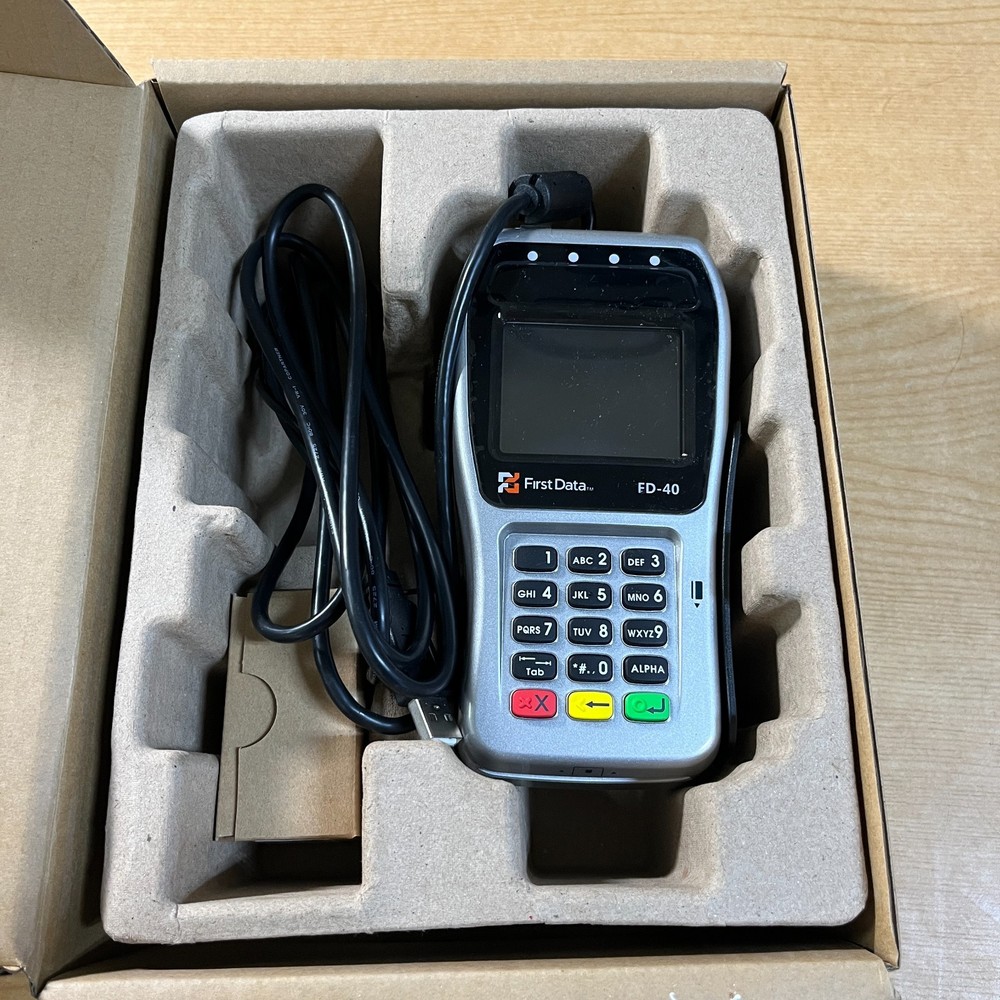 first data xped-80006l2-3cr XAC credit card terminal open box