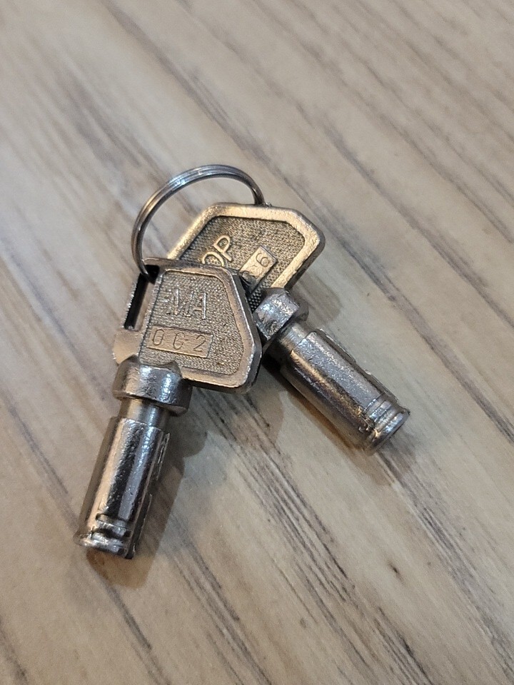Royal ER 140 Cash Register Barrel Lock Keys MA 0C2 OP 0C6 Lot of 2