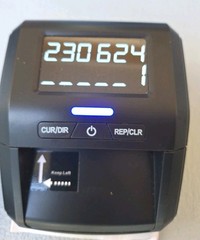 Máquina portatil detector billetes Falsificados USD/EUR/GBP/MXN pantalla LCD