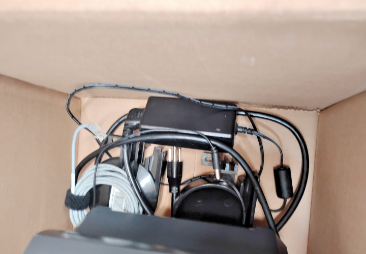 T-2 T-FLEX COIN DISPENSER W/Power Adapter, Ethernet Adapter, and Keys.