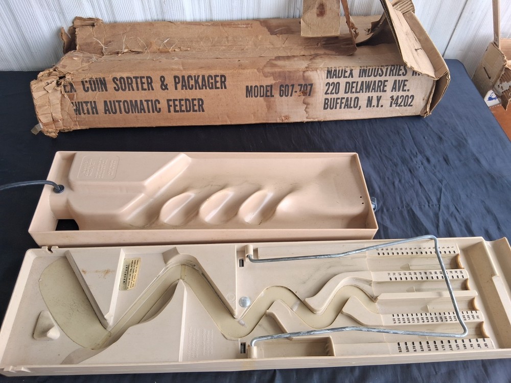 1960s Nadex 707 Coin Counter W/box