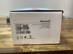 NEW Honeywell EDA52-QBC- Quad Battery Charger