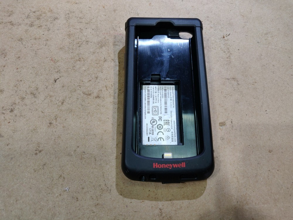 Honeywell SL22-022201 Captuvo Sled for Apple iPod Touch 5/6G, Black, No Battery