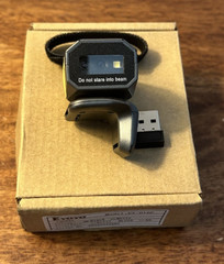 EY-016P Wireless Finger Ring Barcode Scanner 2D Laser Reader For Win10 IOS Scan