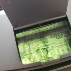 UPROMAX Portable UV LED MG MAGNIFIER Counterfeit Fake Dollar Bill Money Detector