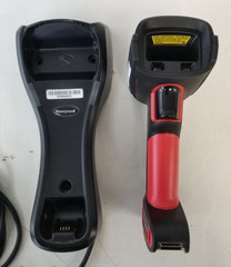 Honeywell 1991i XR Industrial Full Range Wireless Scanner w/Charging Base