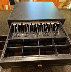 5001 POS CASH DRAWER. Great condition. Has double coin money holder.