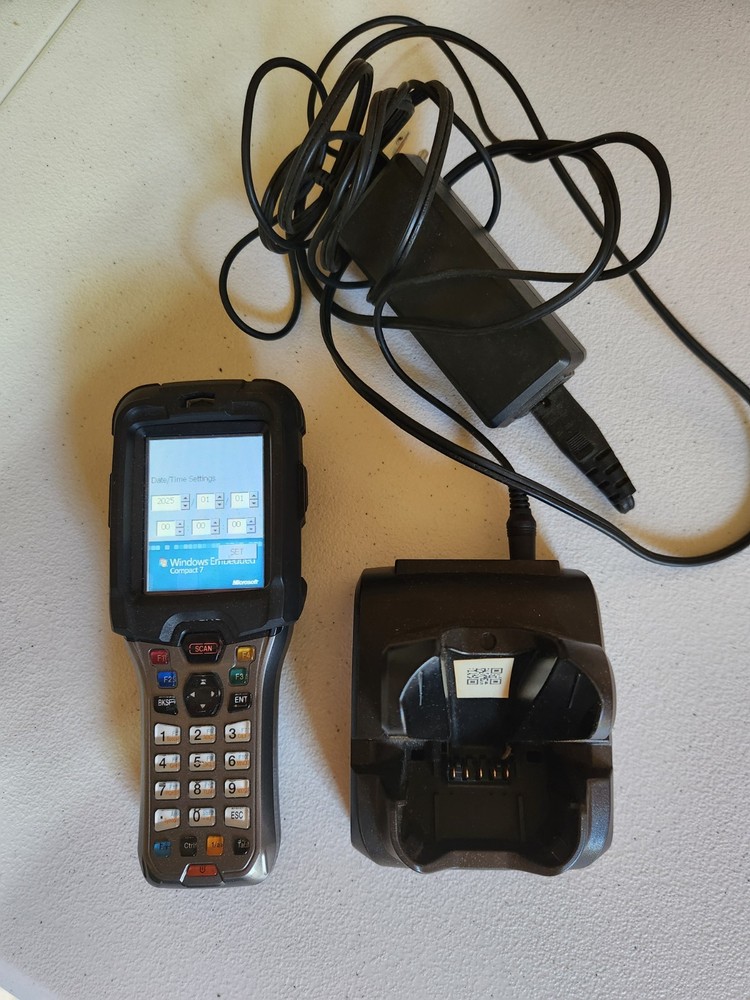Keyence BT-W85GA Scanner Laser Handheld Mobile Computer W/base Charger