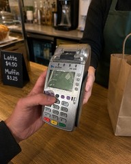 VeriFone M252 Credit Card Machine -VX520